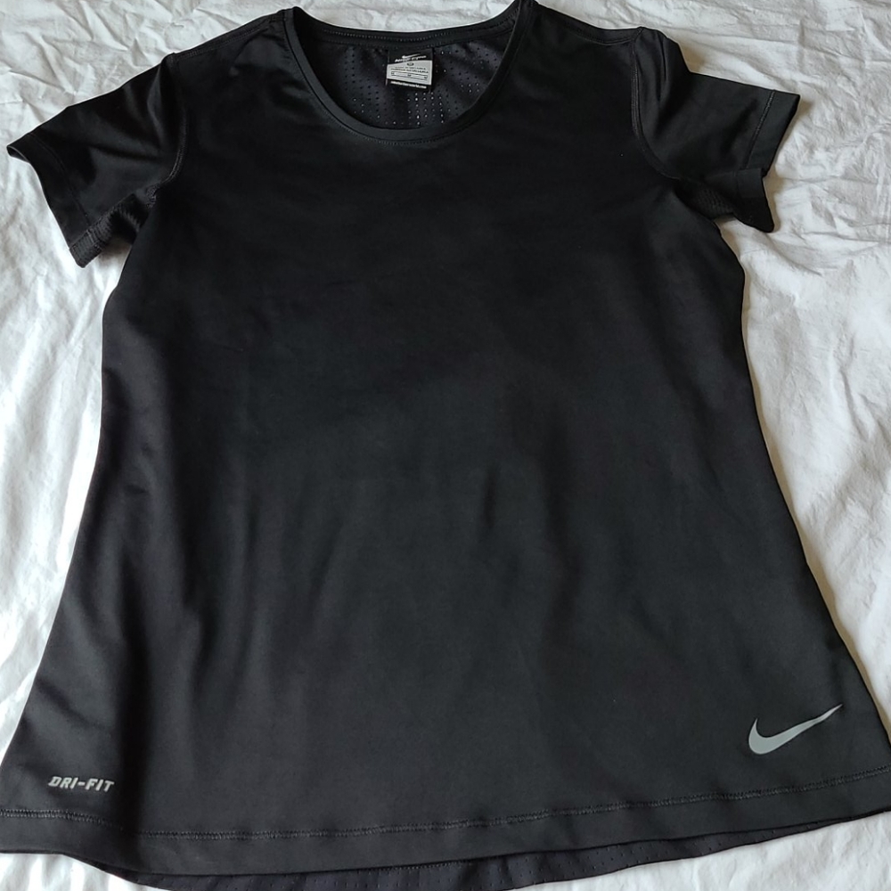 NIKE - Picture 4 of 5
